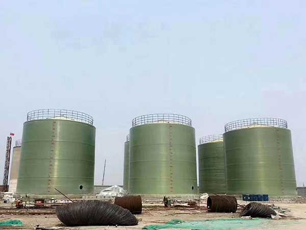 大型玻璃鋼儲(chǔ)罐